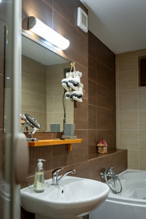 BEDES | Investičný 2i apartmán so súkromným detským ihriskom - fotografia 24