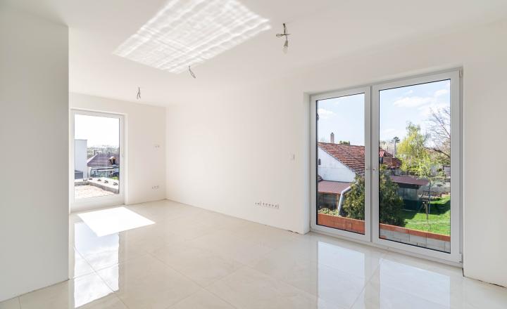 BEDES | 4izb. novostavba182m2, pozemok 659m2, 3x terasa, garáž - fotografia 19