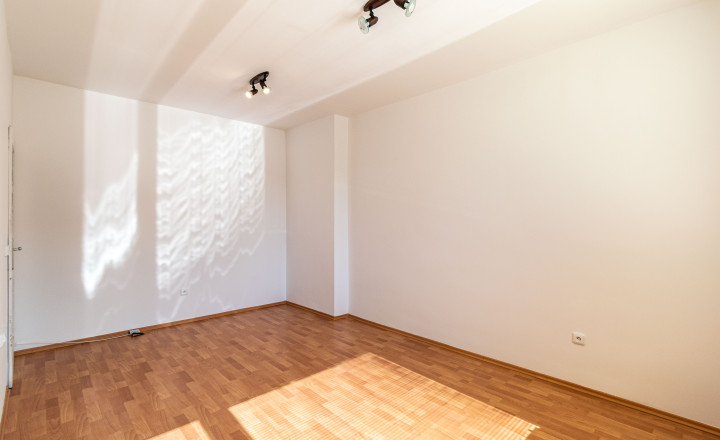 BEDES | Čiastočne zrekonštruovaný 1 izbový byt s balkónom - fotografia 7