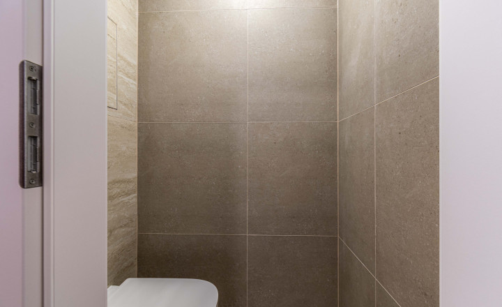 BEDES | Veľkometrážny 3 izbový byt, kompletná rekonštrukcia, walk-in šatník - fotografia 32