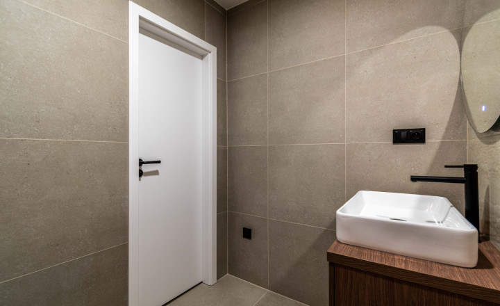 BEDES | Veľkometrážny 3 izbový byt, kompletná rekonštrukcia, walk-in šatník - fotografia 4
