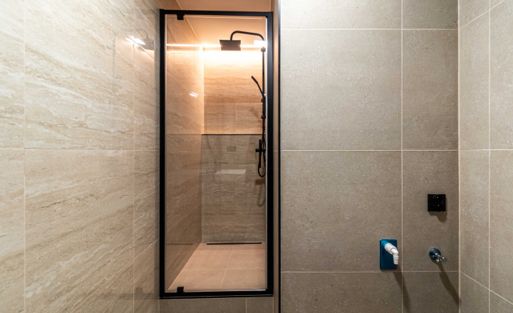 BEDES | Veľkometrážny 3 izbový byt, kompletná rekonštrukcia, walk-in šatník - fotografia 1