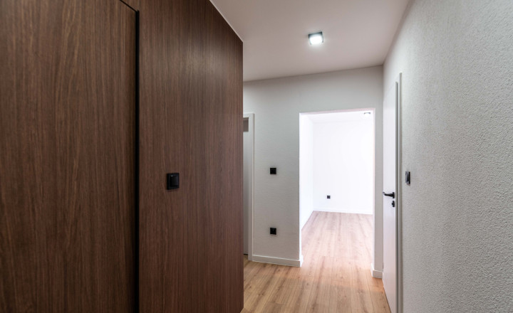 BEDES | Veľkometrážny 3 izbový byt, kompletná rekonštrukcia, walk-in šatník - fotografia 31