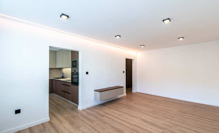 BEDES | Veľkometrážny 3 izbový byt, kompletná rekonštrukcia, walk-in šatník - fotografia 11