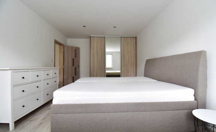 Prenájom – 2 izbový byt, 58m2, balkón, plne zariadený - fotografia 12