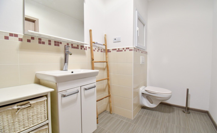 Prenájom – 2 izbový byt, 58m2, balkón, plne zariadený - fotografia 19