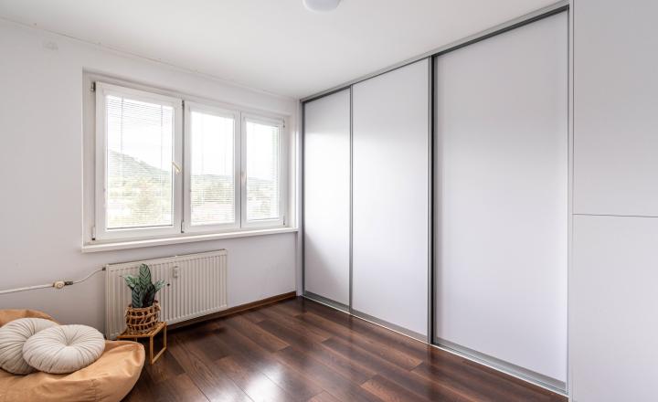 BEDES | Luxusný 3 izbový byt, balkón, panoramatický výhľad - fotografia 13