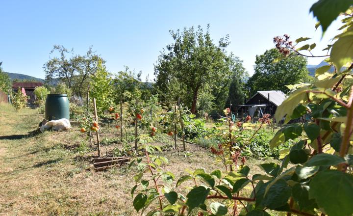BEDES | Záhrada 476 m2, JZ orientácia, ľahká prístupnosť - fotografia 5