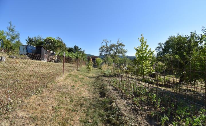 BEDES | Záhrada 476 m2, JZ orientácia, ľahká prístupnosť - fotografia 8