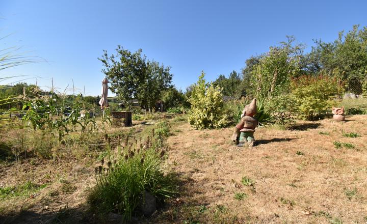 BEDES | Záhrada 476 m2, JZ orientácia, ľahká prístupnosť - fotografia 13