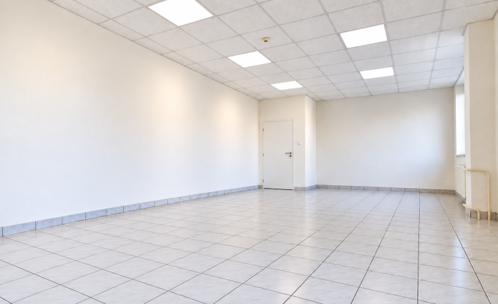 BEDES | komerčný priestor s parkovaním, 33m2 centrum Prievidza - fotografia 5