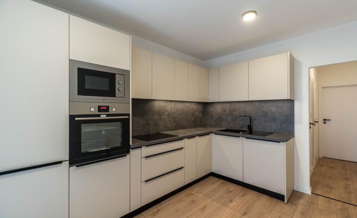 BEDES | Moderný 3 izbový byt po kompletnej rekoštrukcii, loggia - fotografia 6