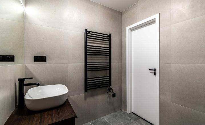 BEDES | Veľkometrážny 3 izbový byt, kompletná rekonštrukcia, walk-in šatník - fotografia 11