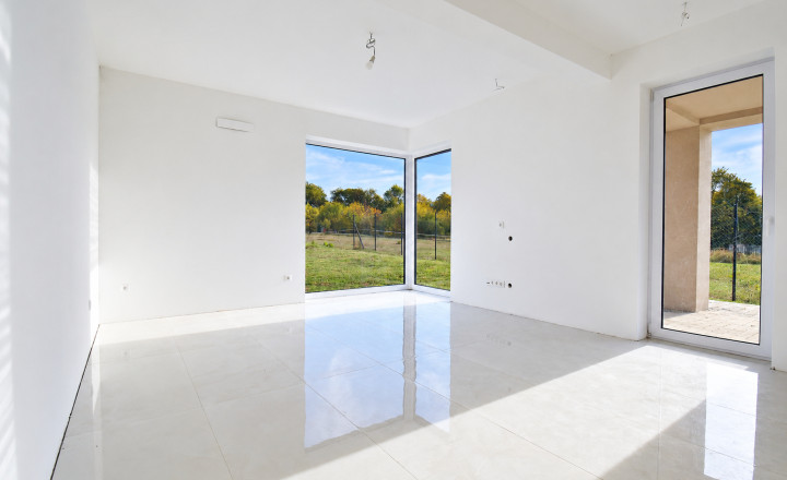 Beladice: novostavba domu 182 m², 3 terasy, garáž, 1 h od BA - fotografia 3