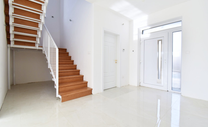 Beladice: novostavba domu 182 m², 3 terasy, garáž, 1 h od BA - fotografia 7