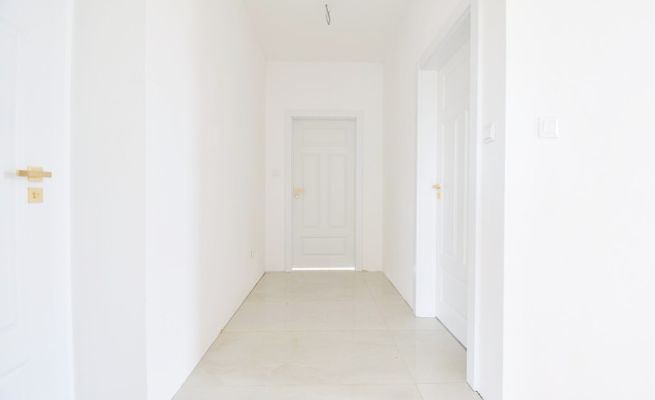 Beladice: novostavba domu 182 m², 3 terasy, garáž, 1 h od BA - fotografia 11